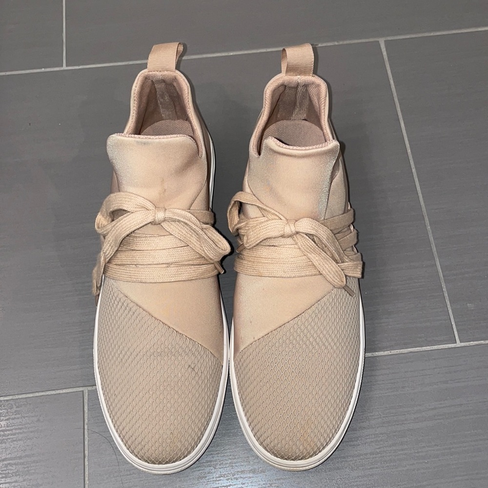 Steve Madden sneakers